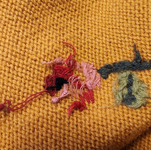 Carole Little Floral Embroidered Fringe Cardigan - Picture 11 of 12